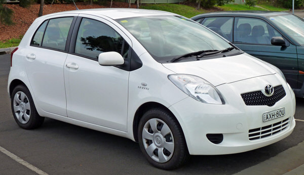 Toyota Yaris Second Generation model 2005-2008 - By OSX - Own work, Public Domain, https://commons.wikimedia.org/w/index.php?curid=10817651