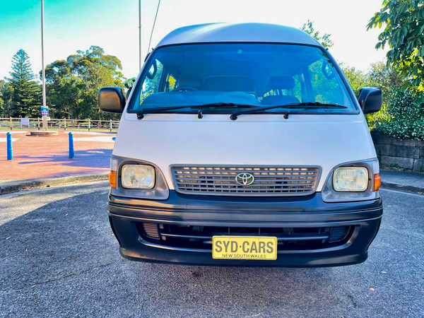 Toyota Hiace van for sale - photo showing the front view of the vehicle