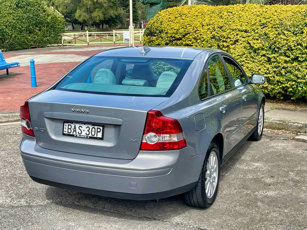 Used Volvo for sale - automatic S40 model - photo showing the rear drivers side angle view