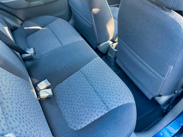 Used Kia Rio for Sale in Sydney - 2005 model in Blue - Photo shows the view sitting in the rear seats and they are in fantastic condition