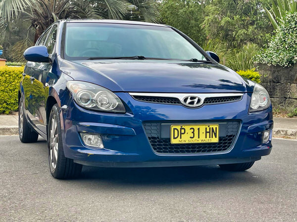 Used Hyundai i30 for sale in Sydney - Model shown is the Hyundai i30 Trophy Automatic 2012 model. Photo showing the low angle from the drivers front side of the vehicle