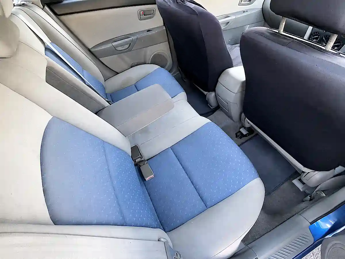 Used Mazda 3 for sale - Sydneycars - Automatic 2005 model - rear seats