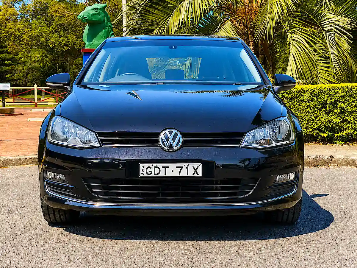 Used Golf for sale - automatic 2013 FSH - front view