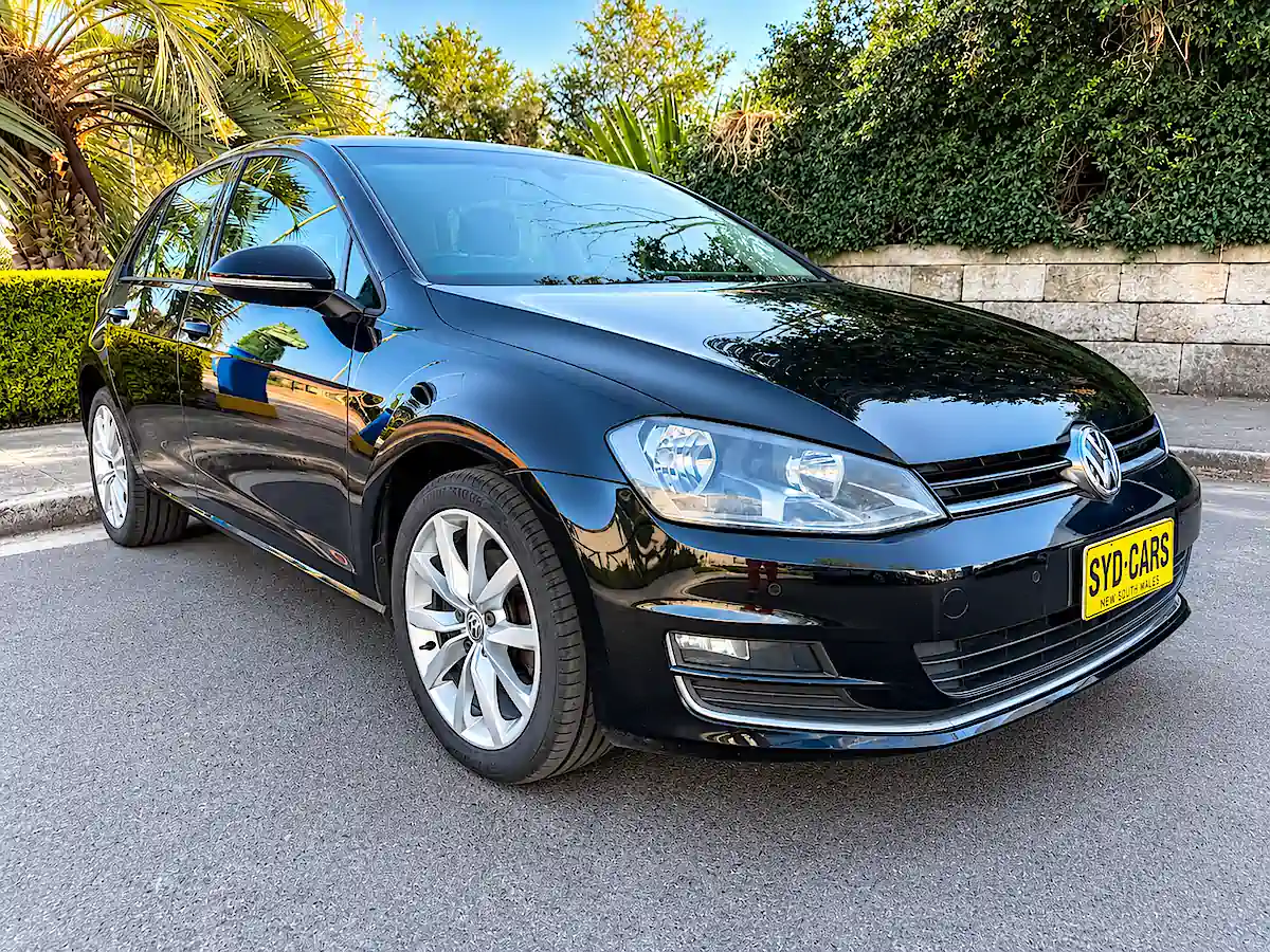 Used Golf for sale at Sydneycars in Botany - front driver side view
